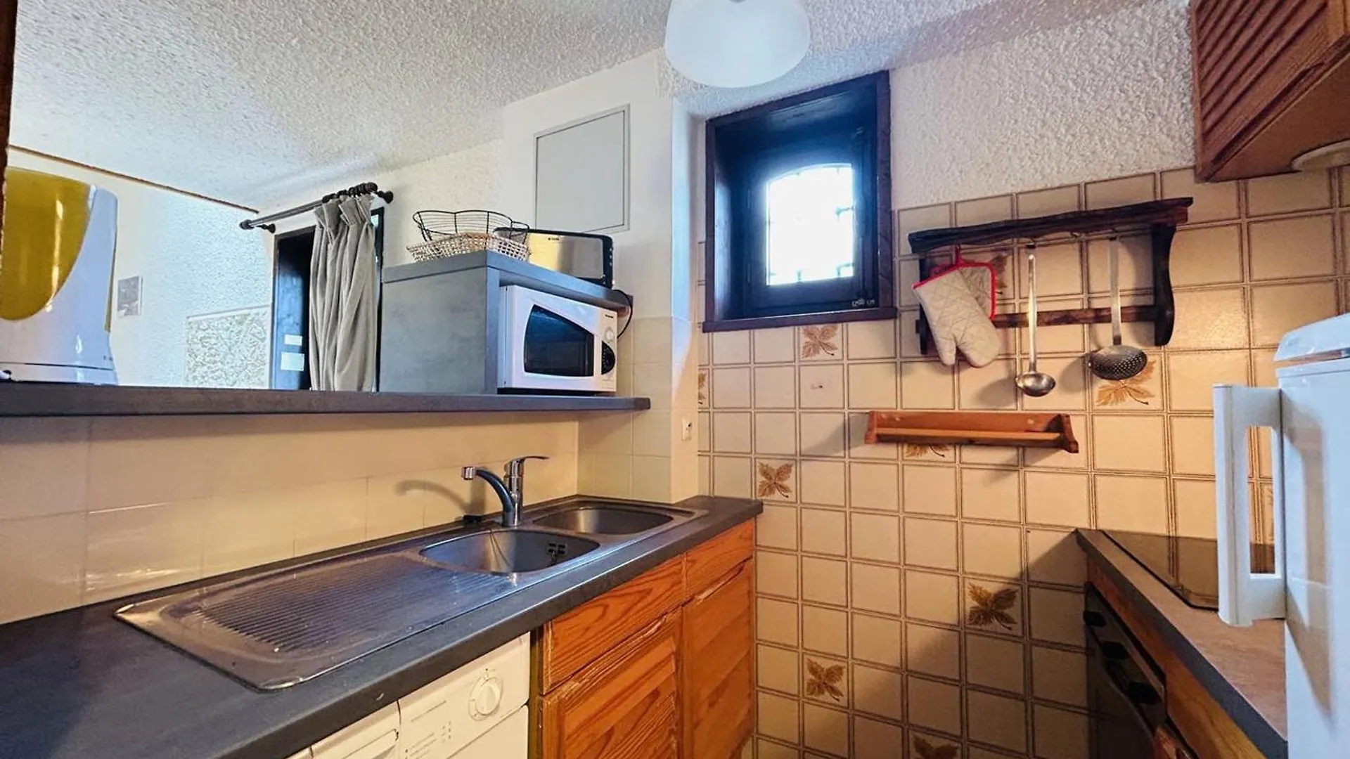 Charmant T2 Avec Coin Montagne, 6 Couchages, Monetier Les Bains, Proche Commerces Et Navettes Ski - Fr-1-330F-35 Le Monêtier-les-Bains