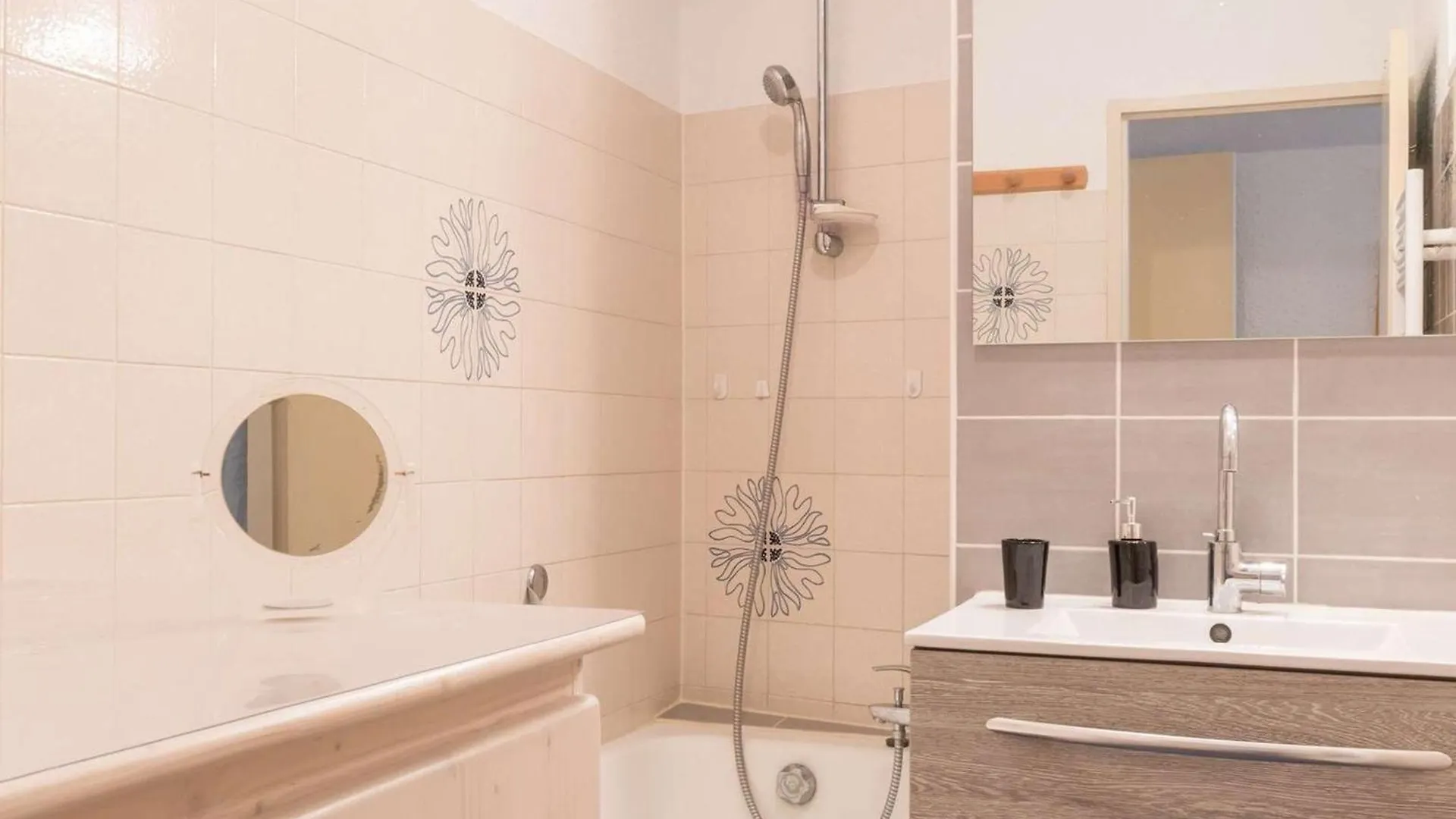 Apartmán Charmant T2 Avec Coin Montagne, 6 Couchages, Monetier Les Bains, Proche Commerces Et Navettes Ski - Fr-1-330F-35 Le Monêtier-les-Bains