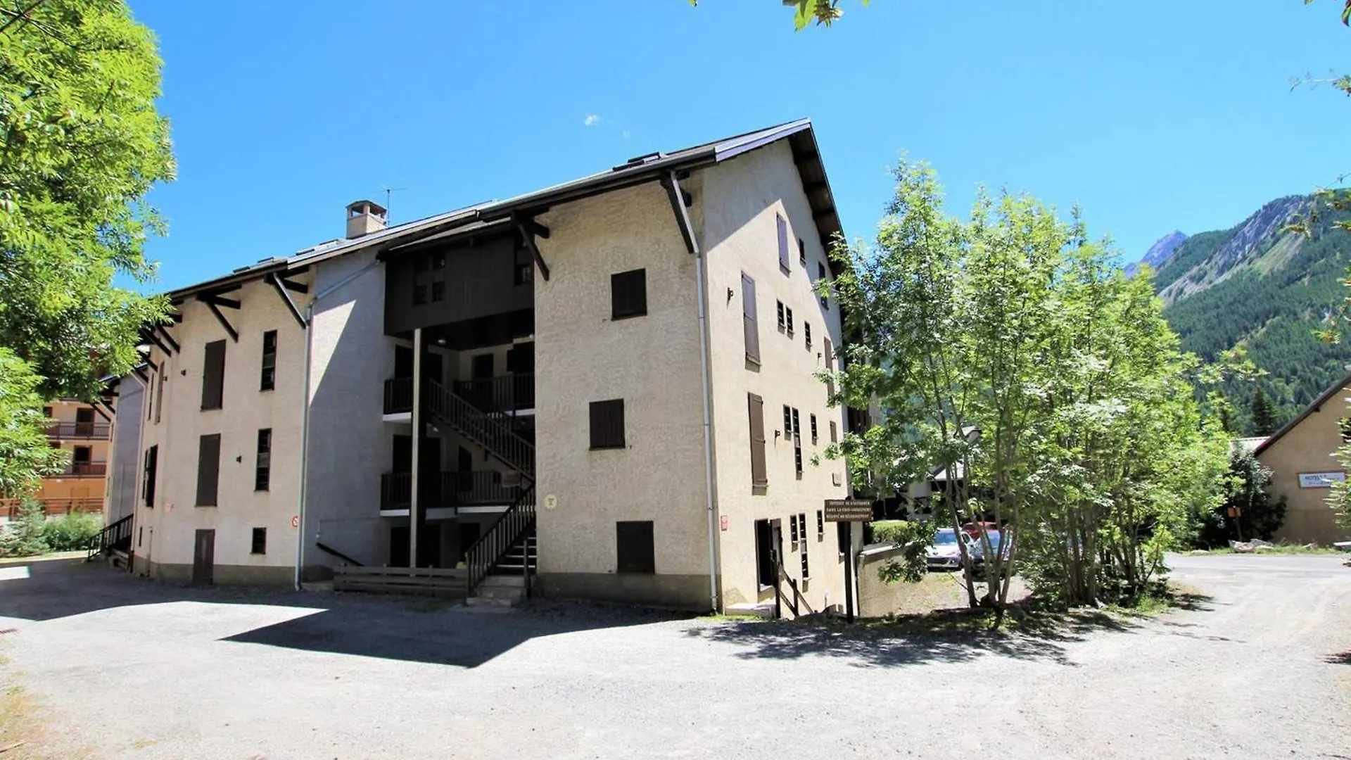Charmant T2 Avec Coin Montagne, 6 Couchages, Monetier Les Bains, Proche Commerces Et Navettes Ski - Fr-1-330F-35 Le Monêtier-les-Bains Apartmán