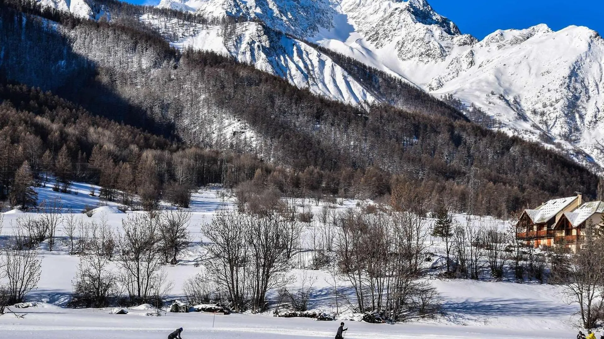 Charmant T2 Avec Coin Montagne, 6 Couchages, Monetier Les Bains, Proche Commerces Et Navettes Ski - Fr-1-330F-35 Le Monêtier-les-Bains